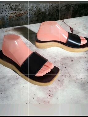 NEW MANGO MNG ( 7.5 ) Black Bovine Leather Wood Square Toe Asymmetric